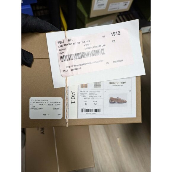 Burberry Men’s Hackney Check Wool Loafers Archive Beige EU42 8071912 - Picture 9 of 11